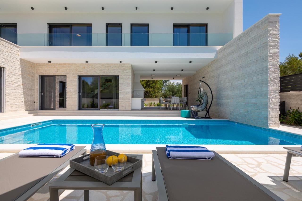 Villa Dm Vodice Eksteriør billede